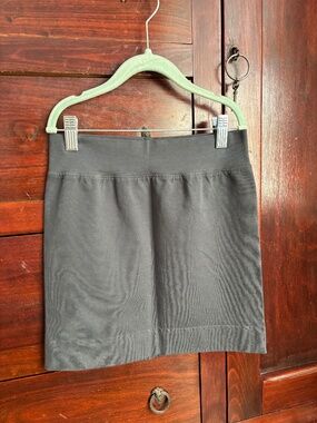 Hard Tail Skirt XS